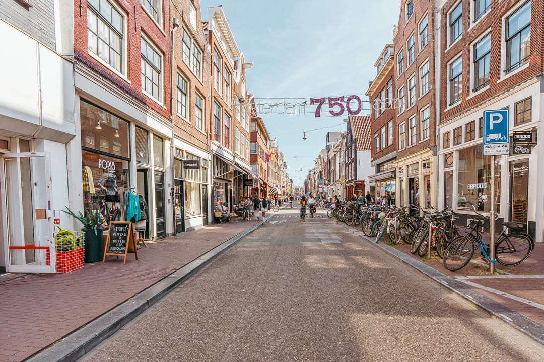 Photo 17 of Haarlemmerstraat 125-D