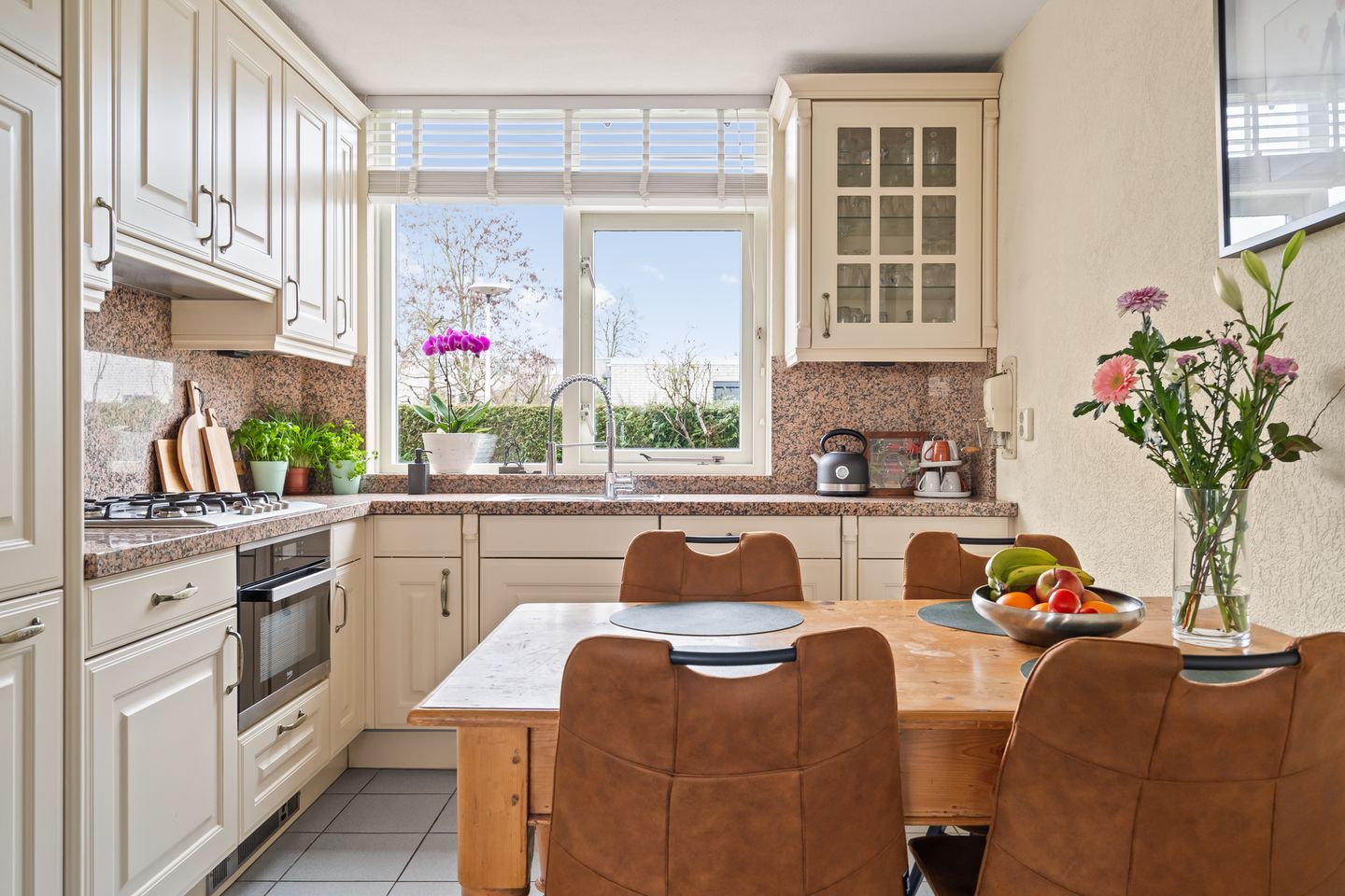 Photo 25 of Habib Bourguibastraat 107