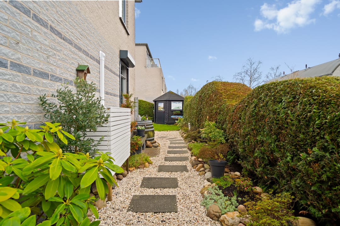 Photo 32 of Habib Bourguibastraat 107