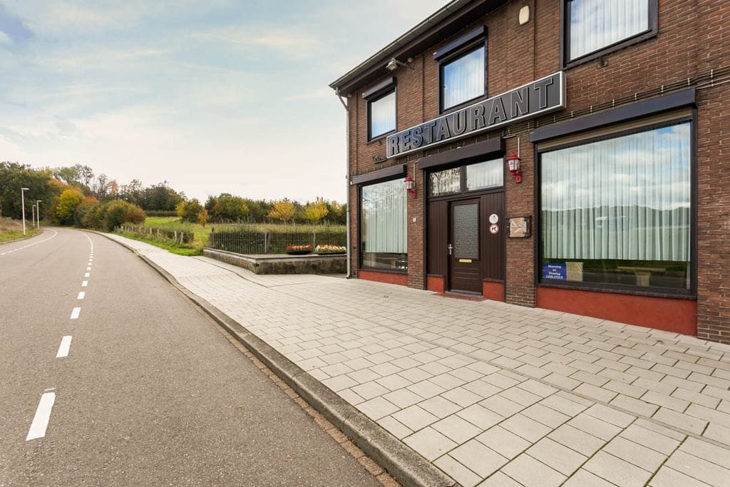 Bekijk foto 2 van Schuureikenweg 115