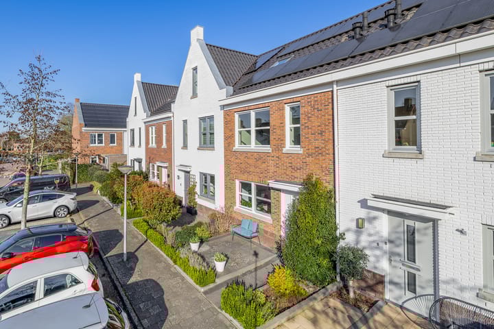 Photo 2 of Trompstraat 7