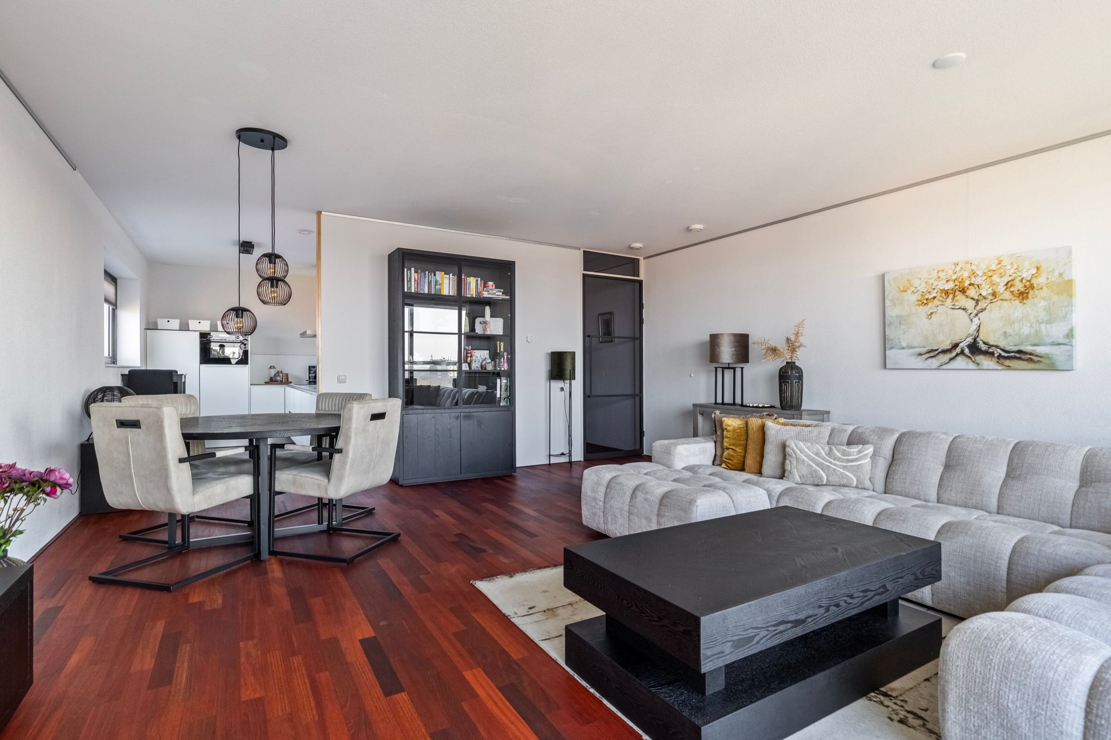 Foto 15 van Boumaboulevard 223