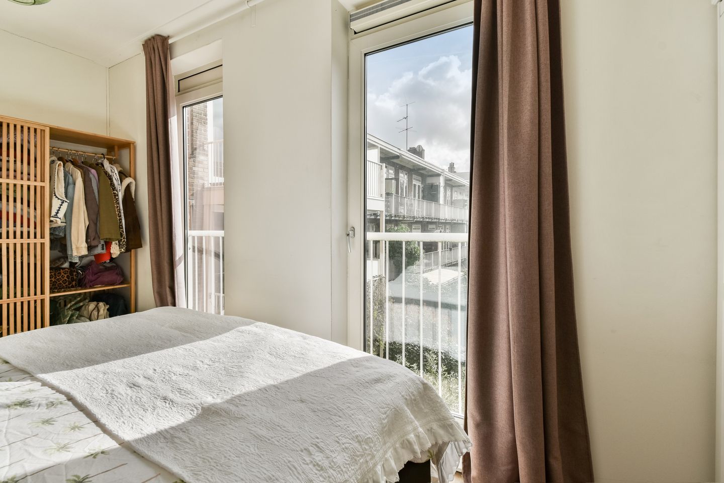 Foto 14 van Woestduinstraat 16-A