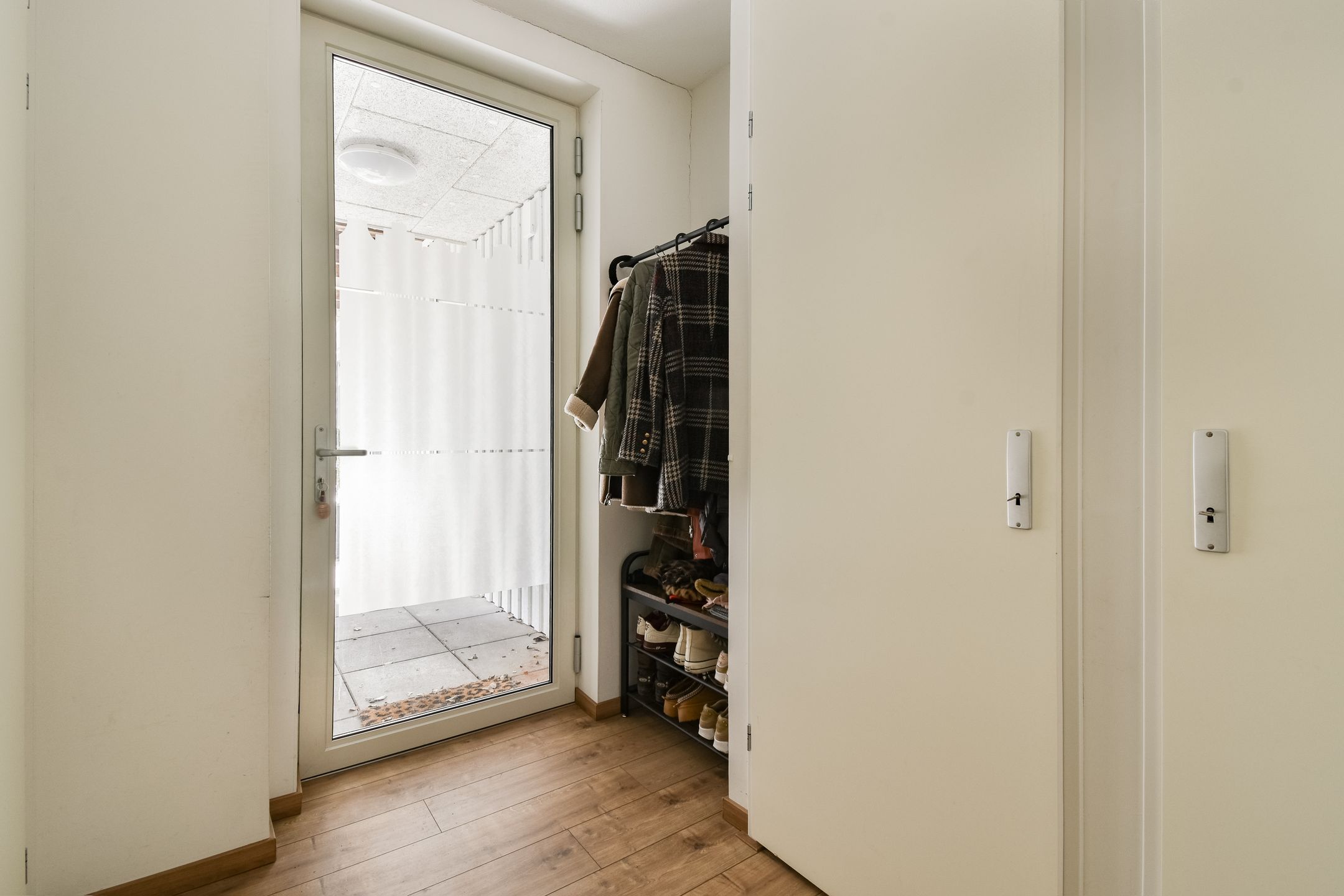 Foto 18 van Woestduinstraat 16-A