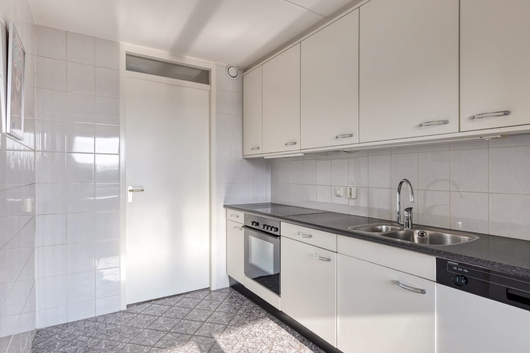 Spacious South-Facing Apartment in Heart of Tilburg Centre — 17