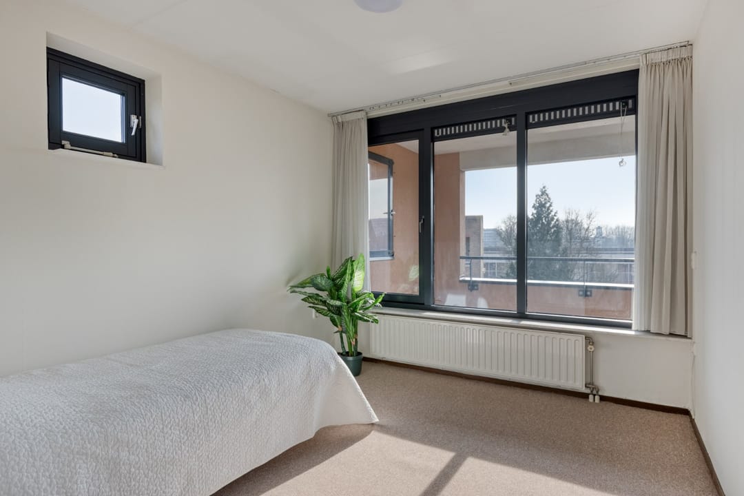 Spacious South-Facing Apartment in Heart of Tilburg Centre — 25