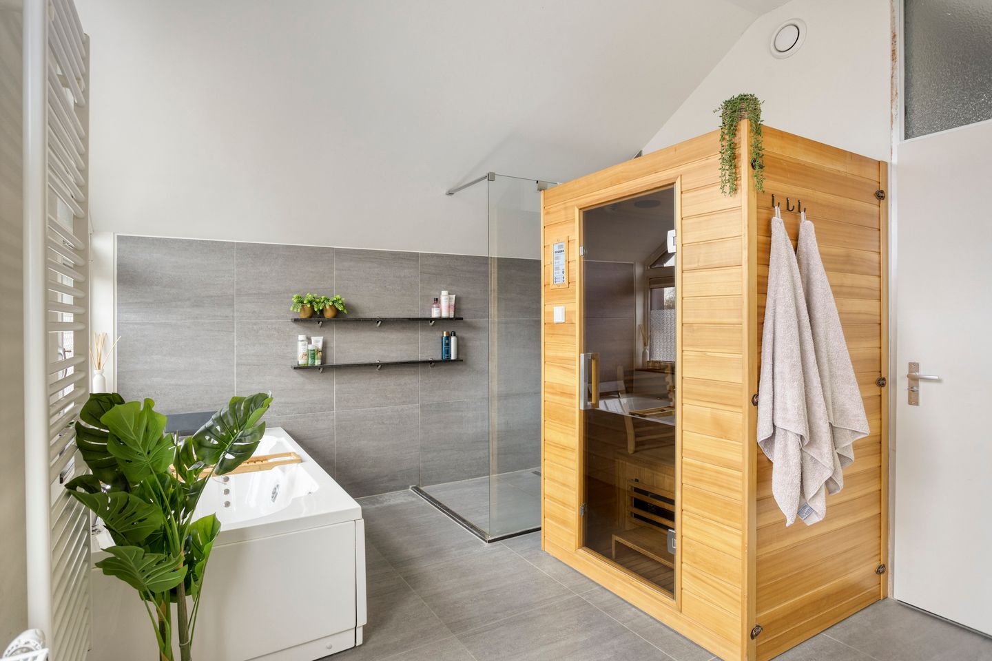 Foto 5 van Brielse Meer 27