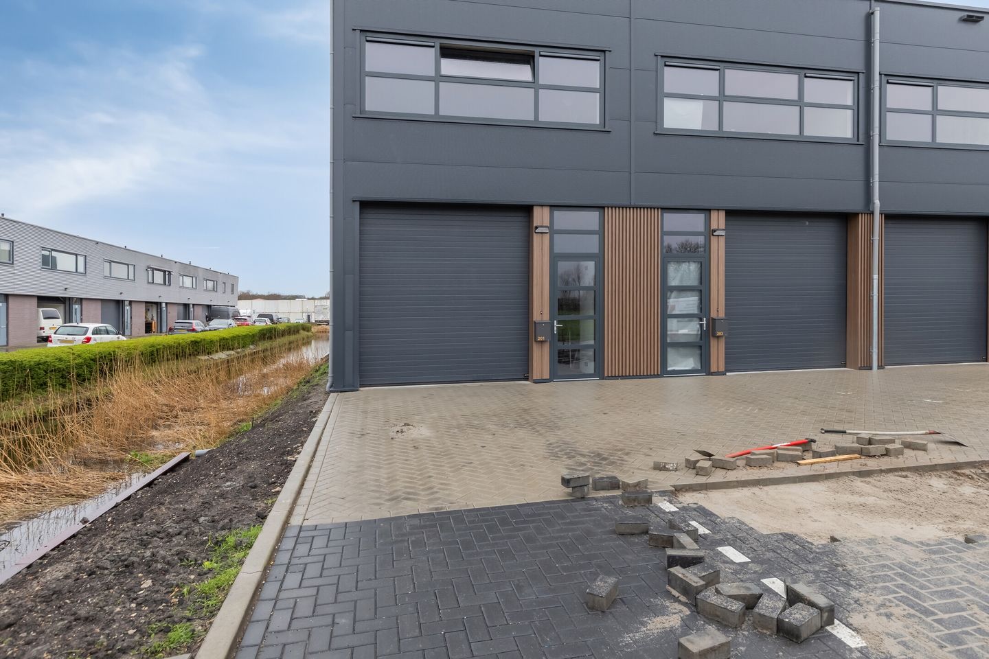 Bekijk foto 1 van Chemieweg 201