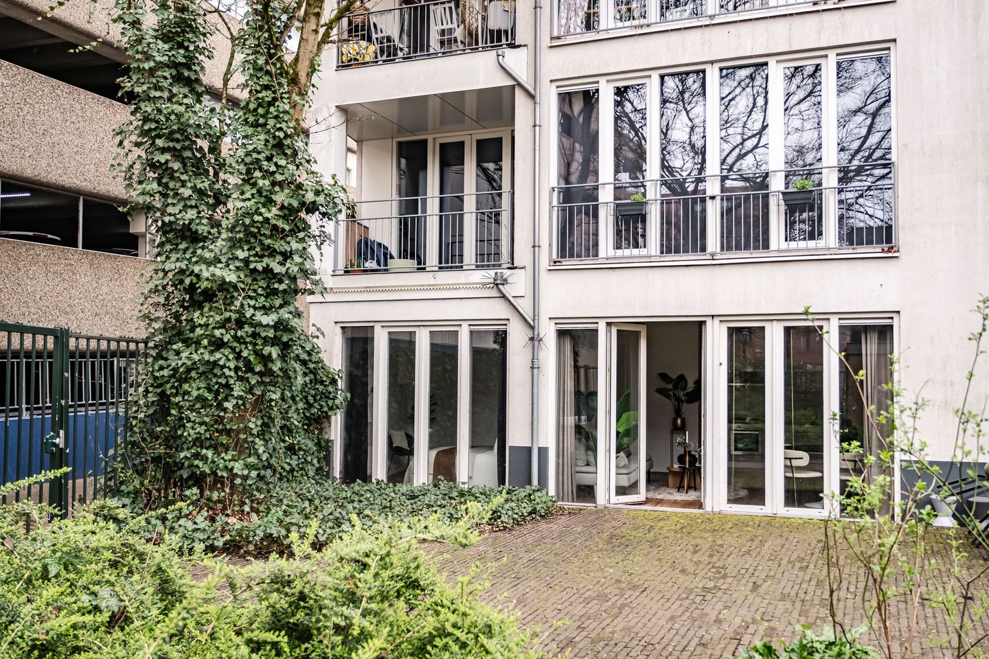 Photo 10 of Essenstraat 9-A