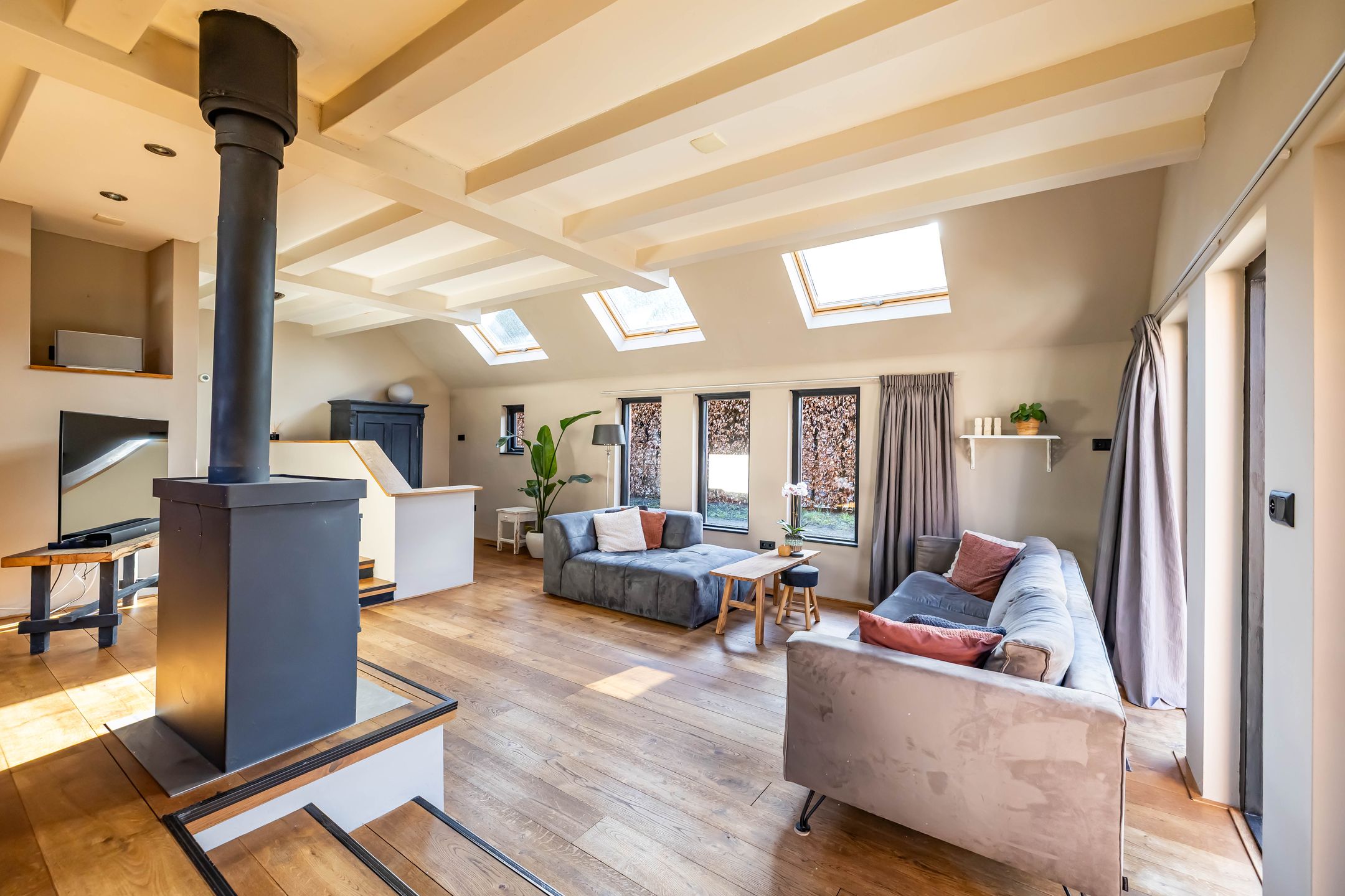 Foto 15 van Zuidlaarderweg 58