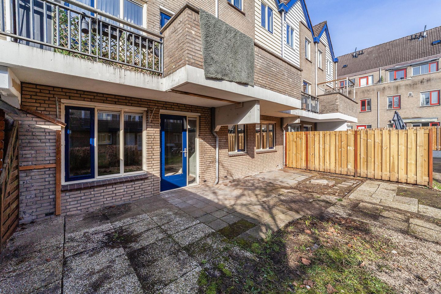 Ground floor apartment with three bedrooms and south facing garden — 25