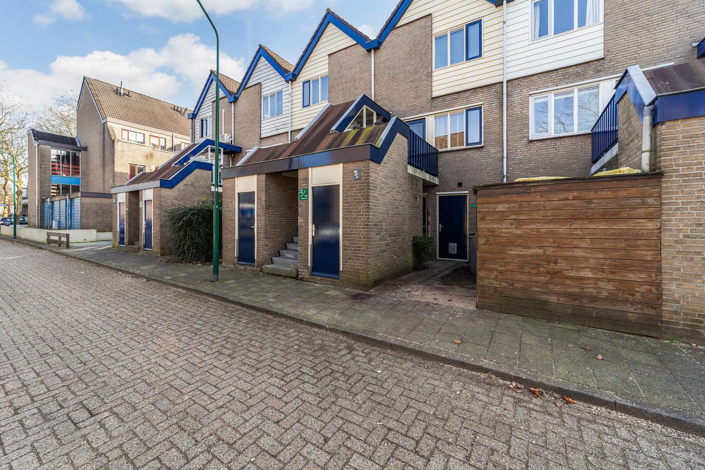 Ground floor apartment with three bedrooms and south facing garden — 30
