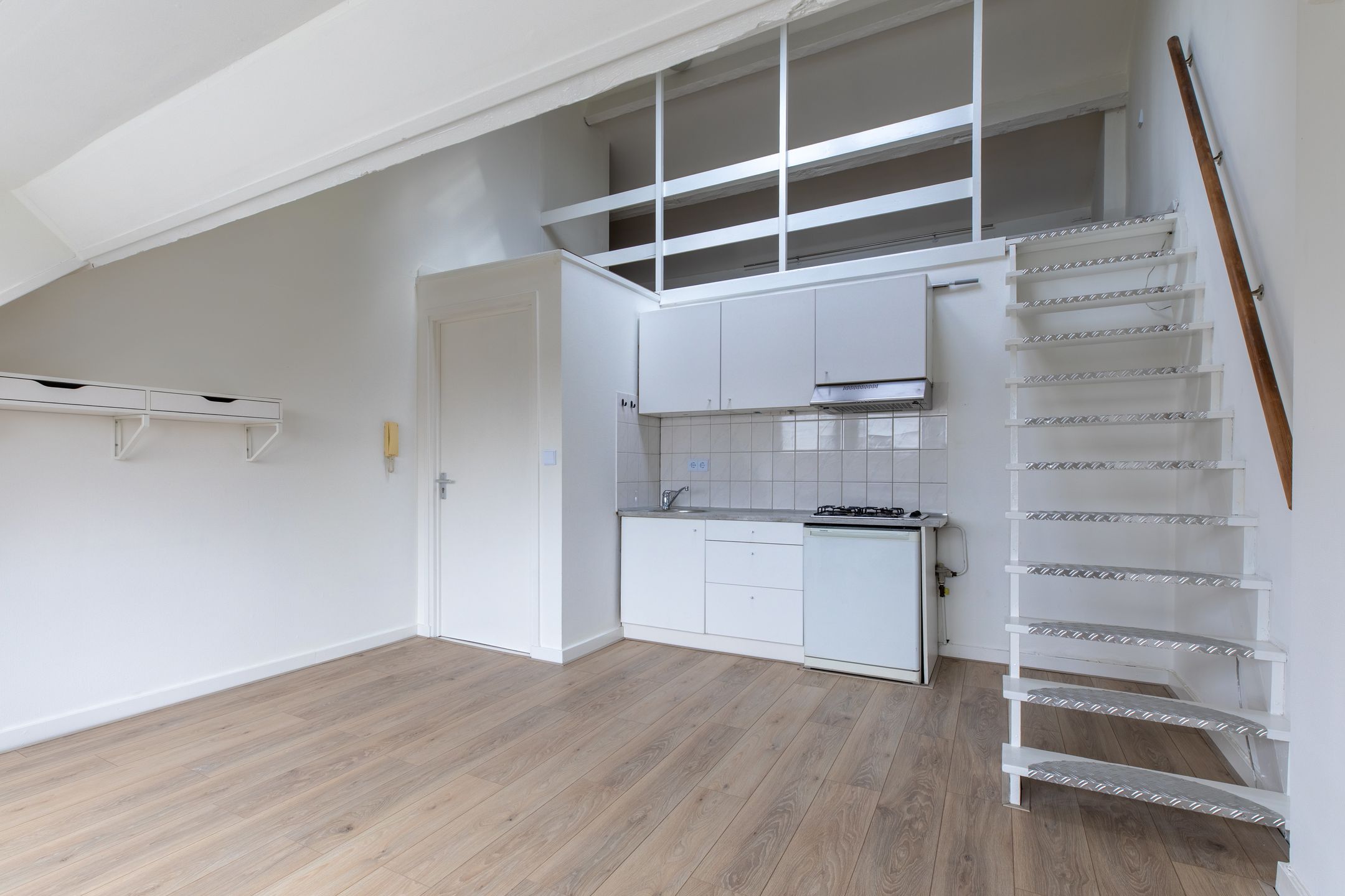 Foto 3 van Koningin Emmaplein 12-D