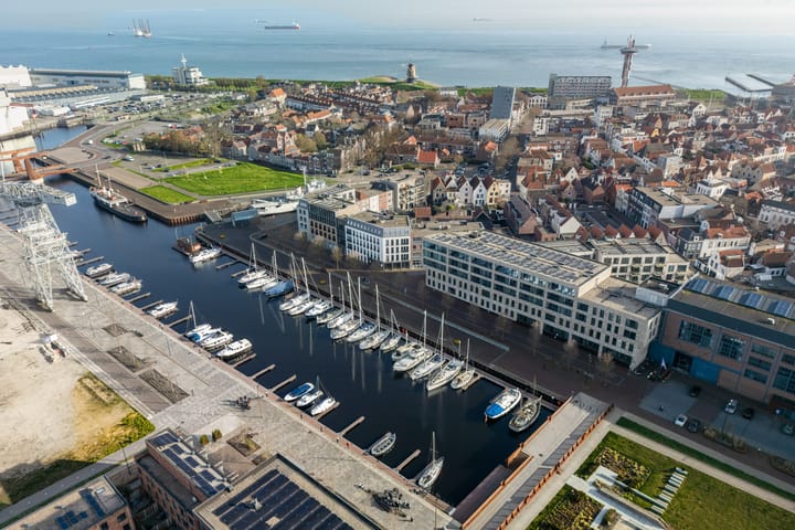 Photo 4 of Hellingbaan 341