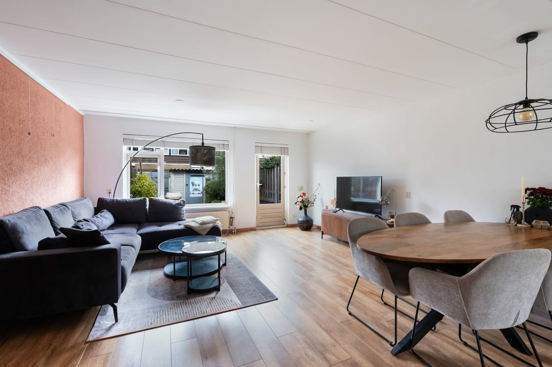 Photo 2 of Bakema-erf 303