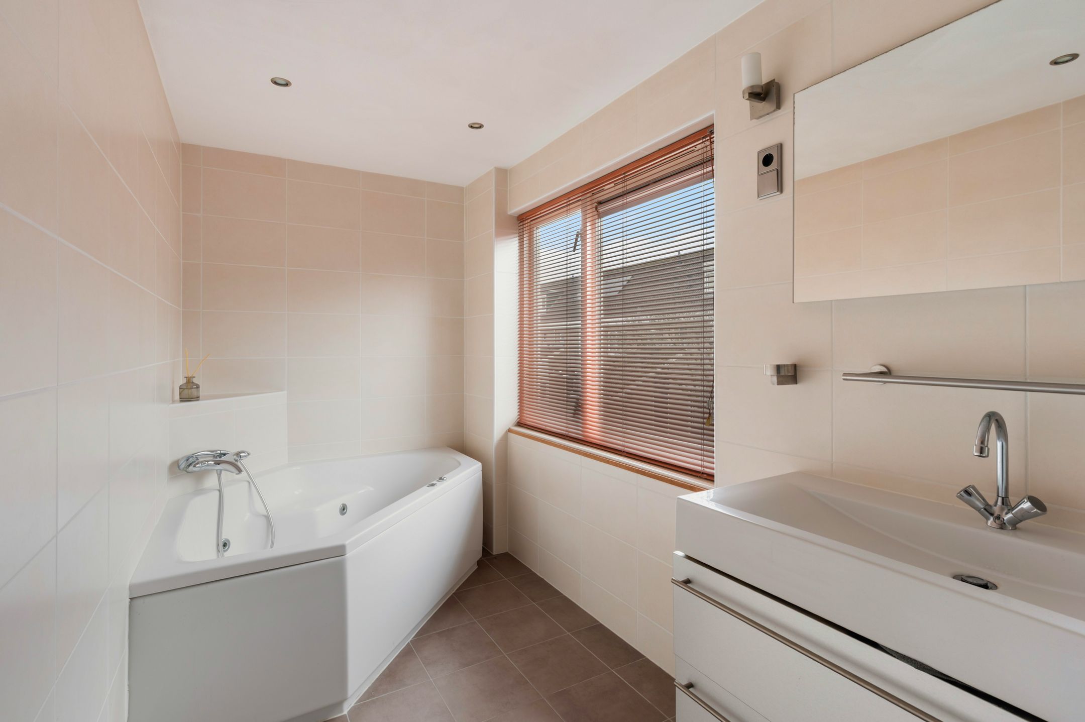 Photo 27 of Bakema-erf 303