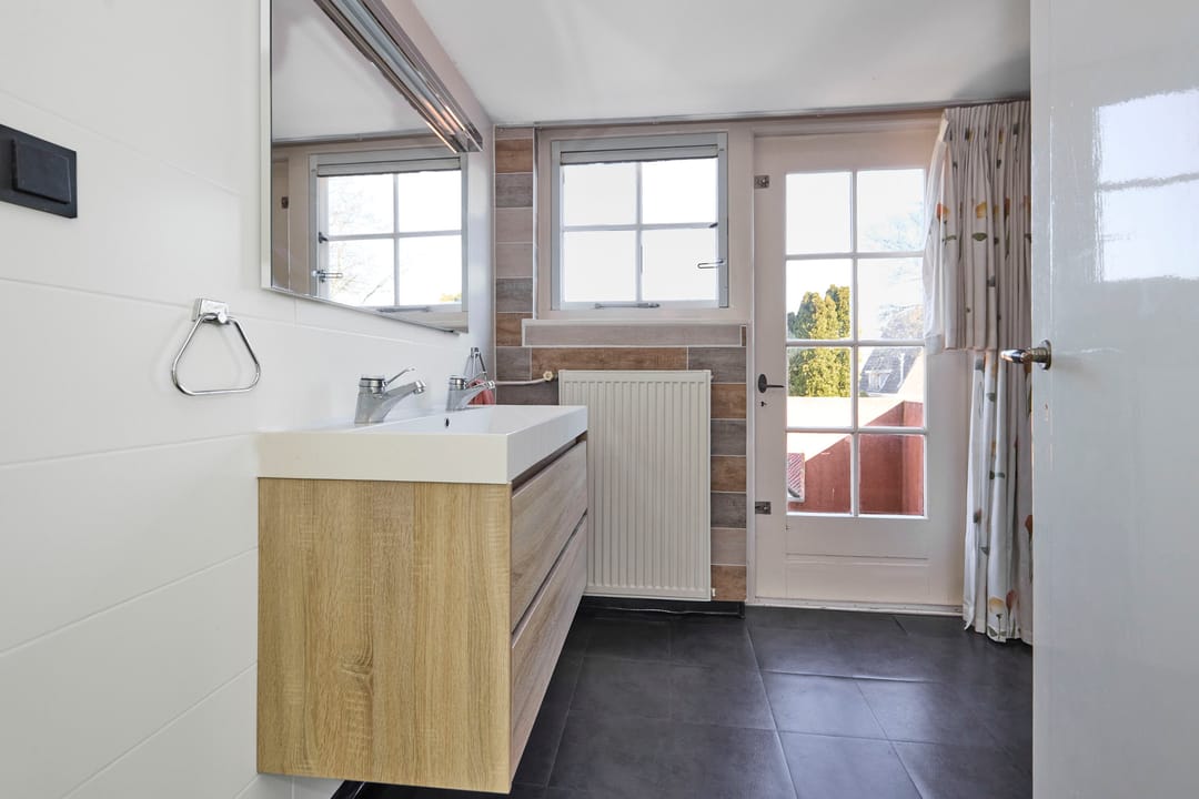 Foto 38 van Zuiderweg 166