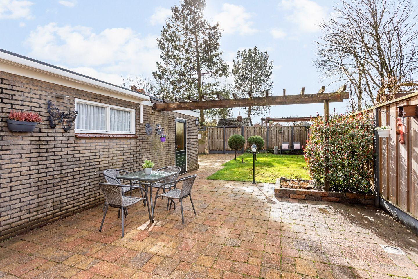 Foto 19 van Dahliastraat 13