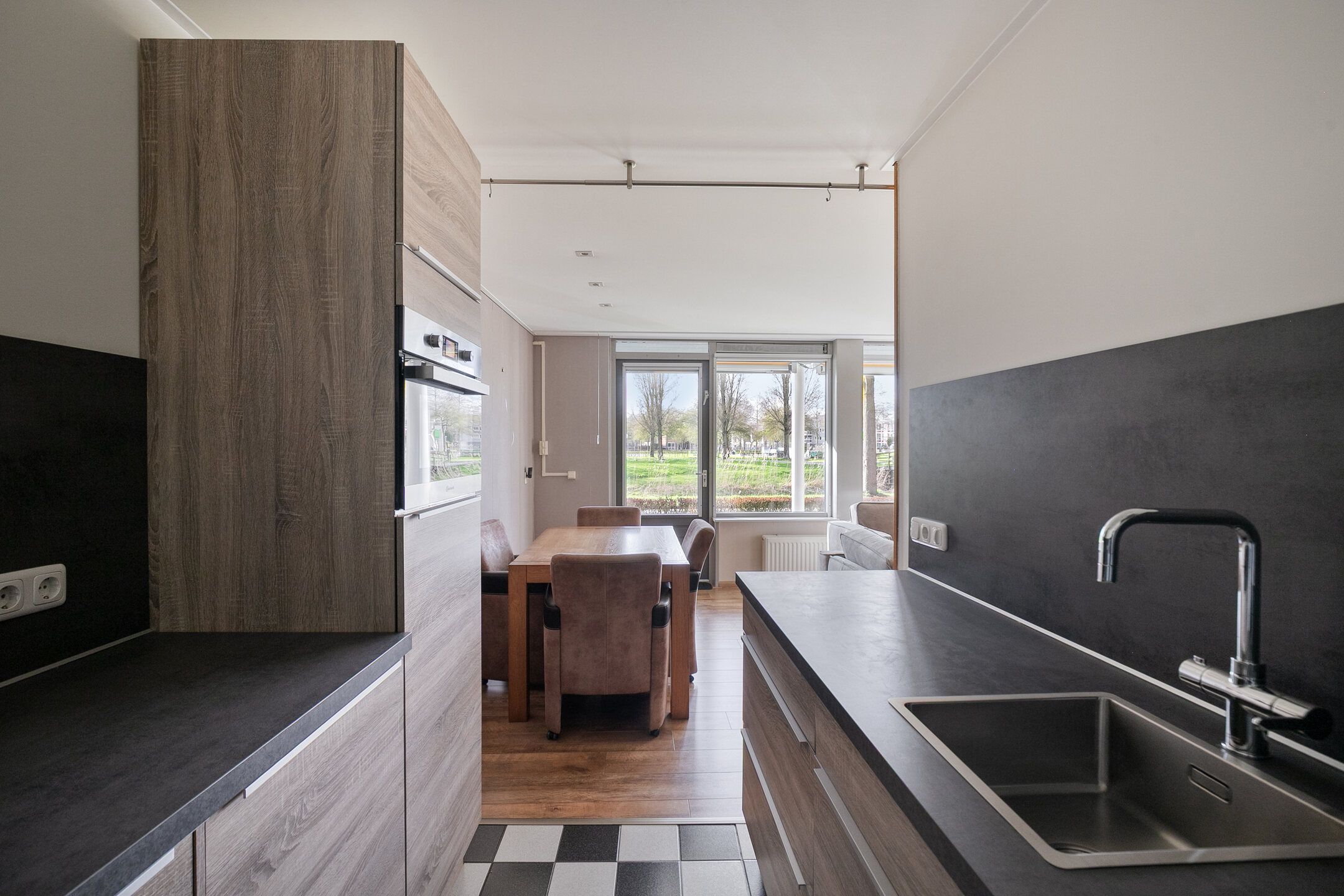 Photo 12 of Van Nispensingel 61