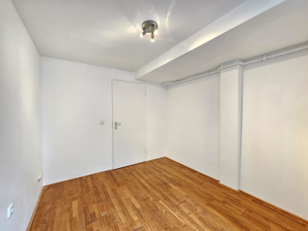 Foto 22 van Nieuwe Uilenburgerstraat 13-N