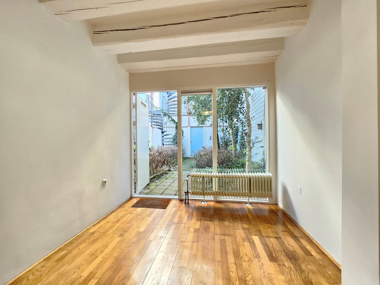 Foto 25 van Nieuwe Uilenburgerstraat 13-N