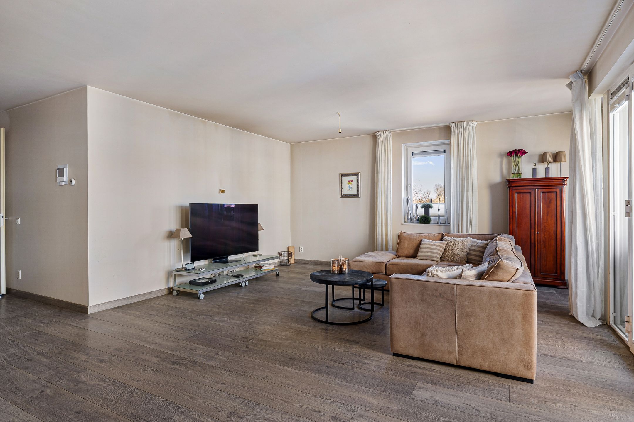 Foto 6 van Weegbreestraat 54-36