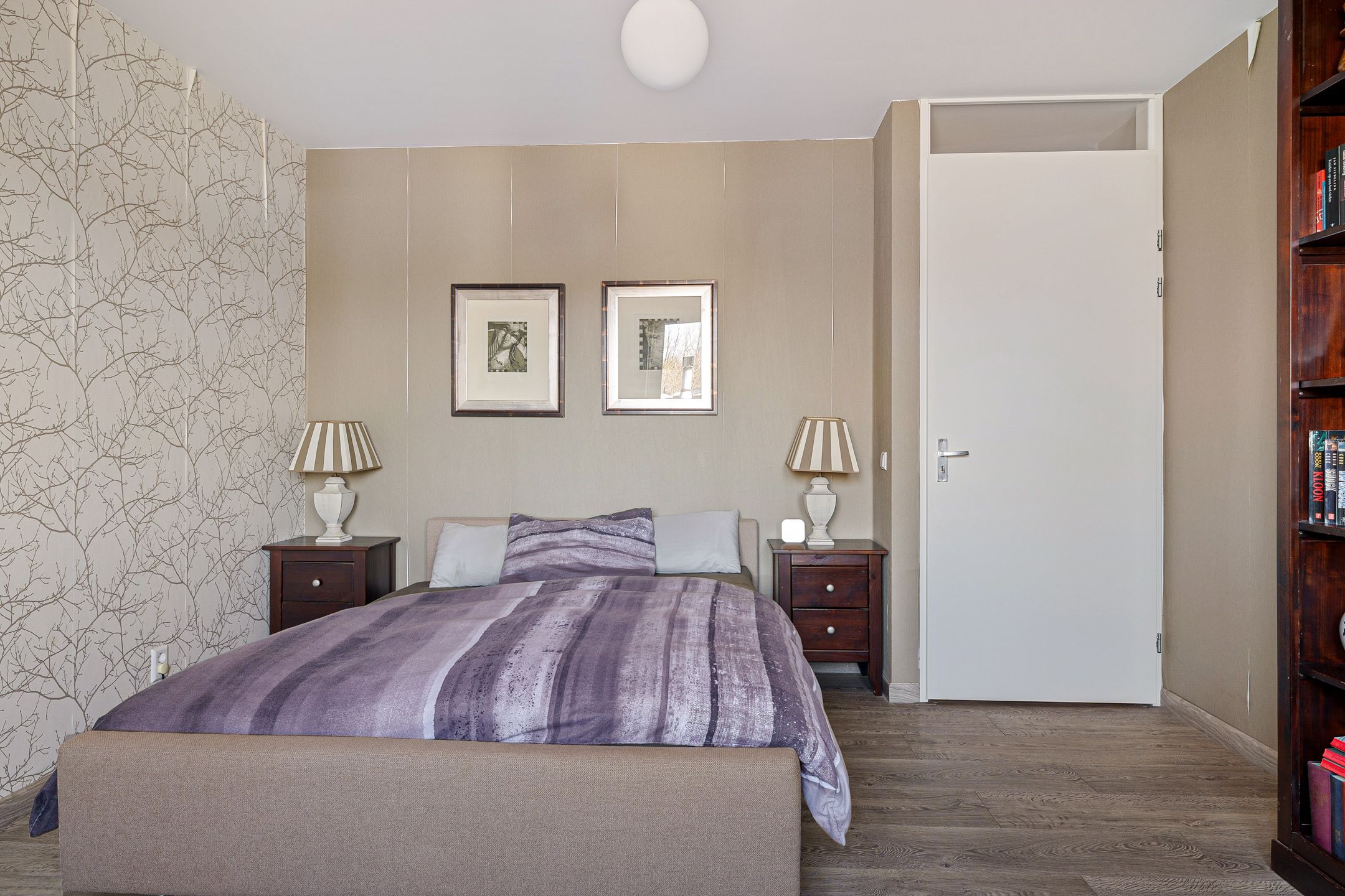 Foto 15 van Weegbreestraat 54-36