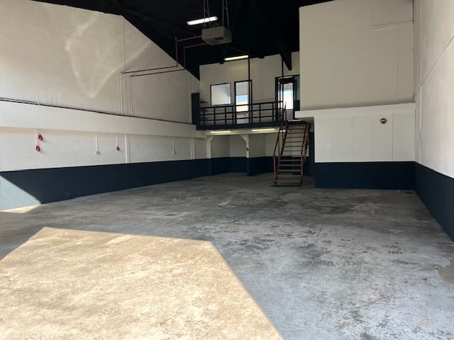 Bekijk foto 2 van Veilingweg 10-C