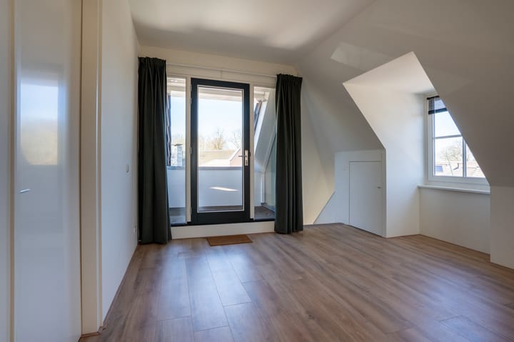 Photo 4 of Hoofdstraat 12-B