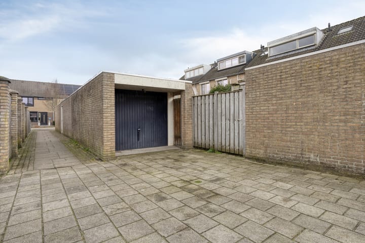 Photo 4 of Wolgastraat 32