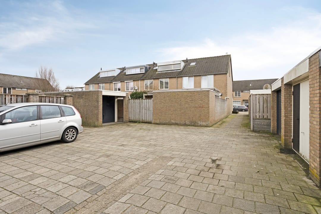 Photo 32 of Wolgastraat 32