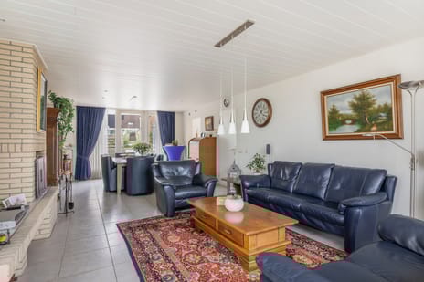 Bach 3 secondary image