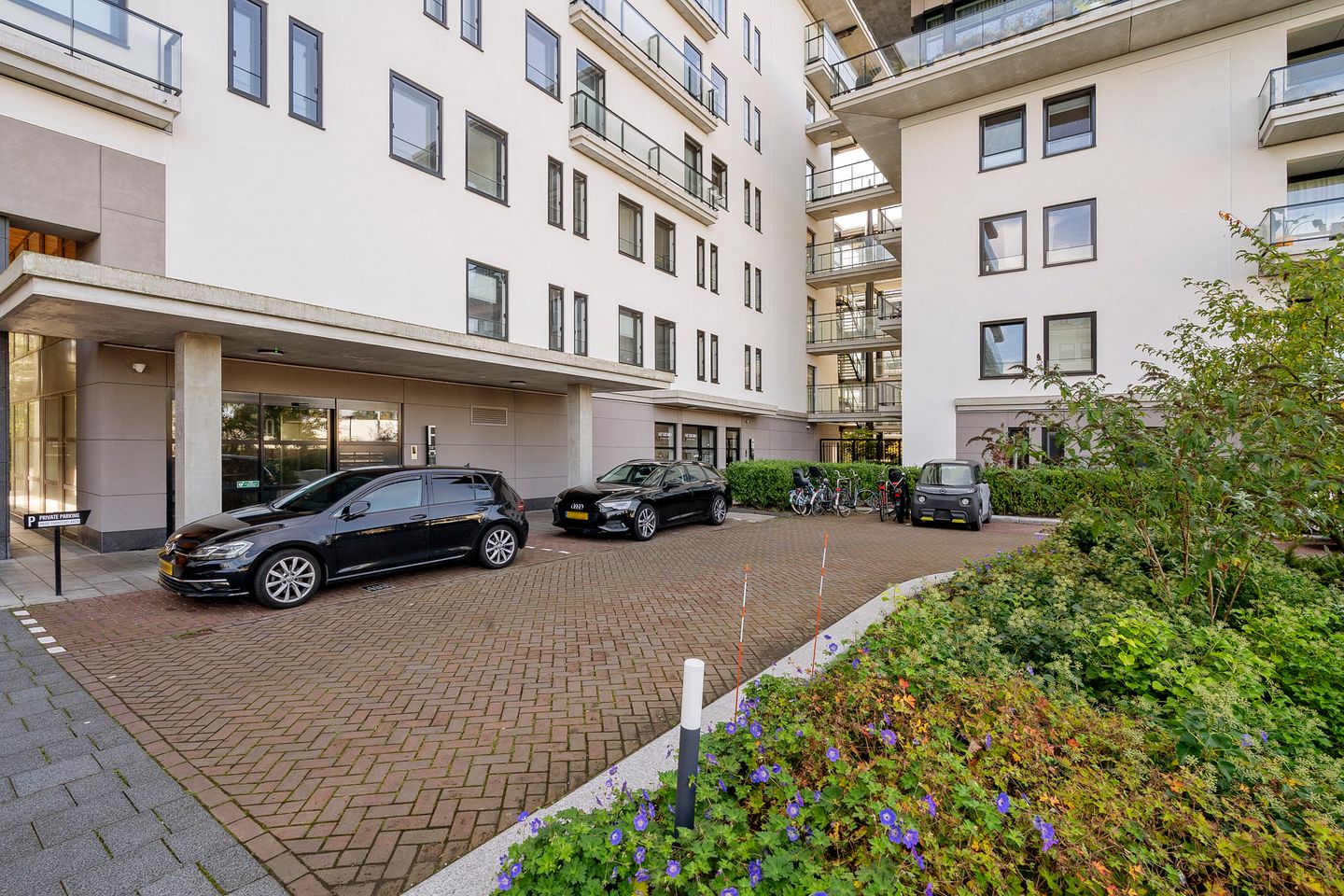 Foto 50 van Burgemeester Rijnderslaan 204