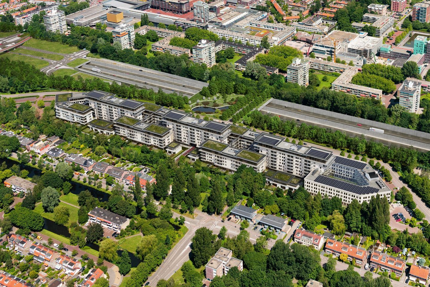 Foto 55 van Burgemeester Rijnderslaan 204