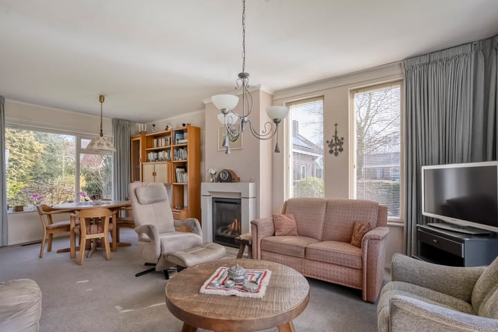 Foto 2 van Achter de Hoven 13