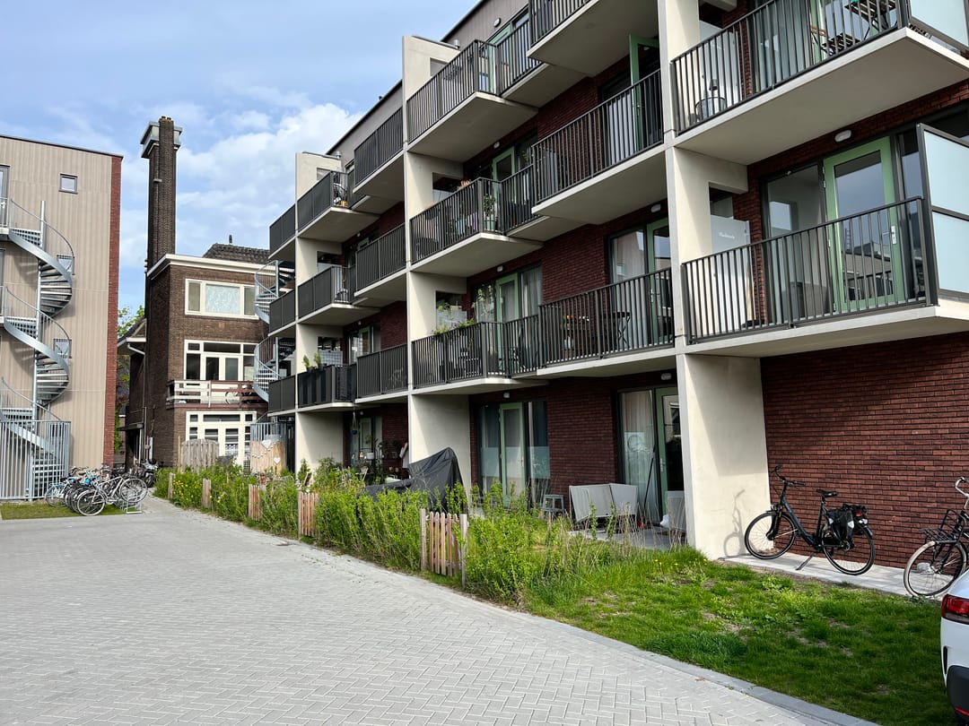 Galerijflat aan Noothoven van Goorstraat 1-103, Gouda