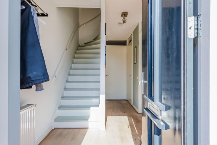 Photo 2 of Veehalstraat 16