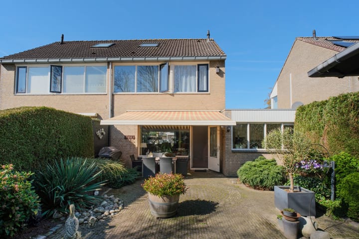 Foto 2 van Menkemaborg 39