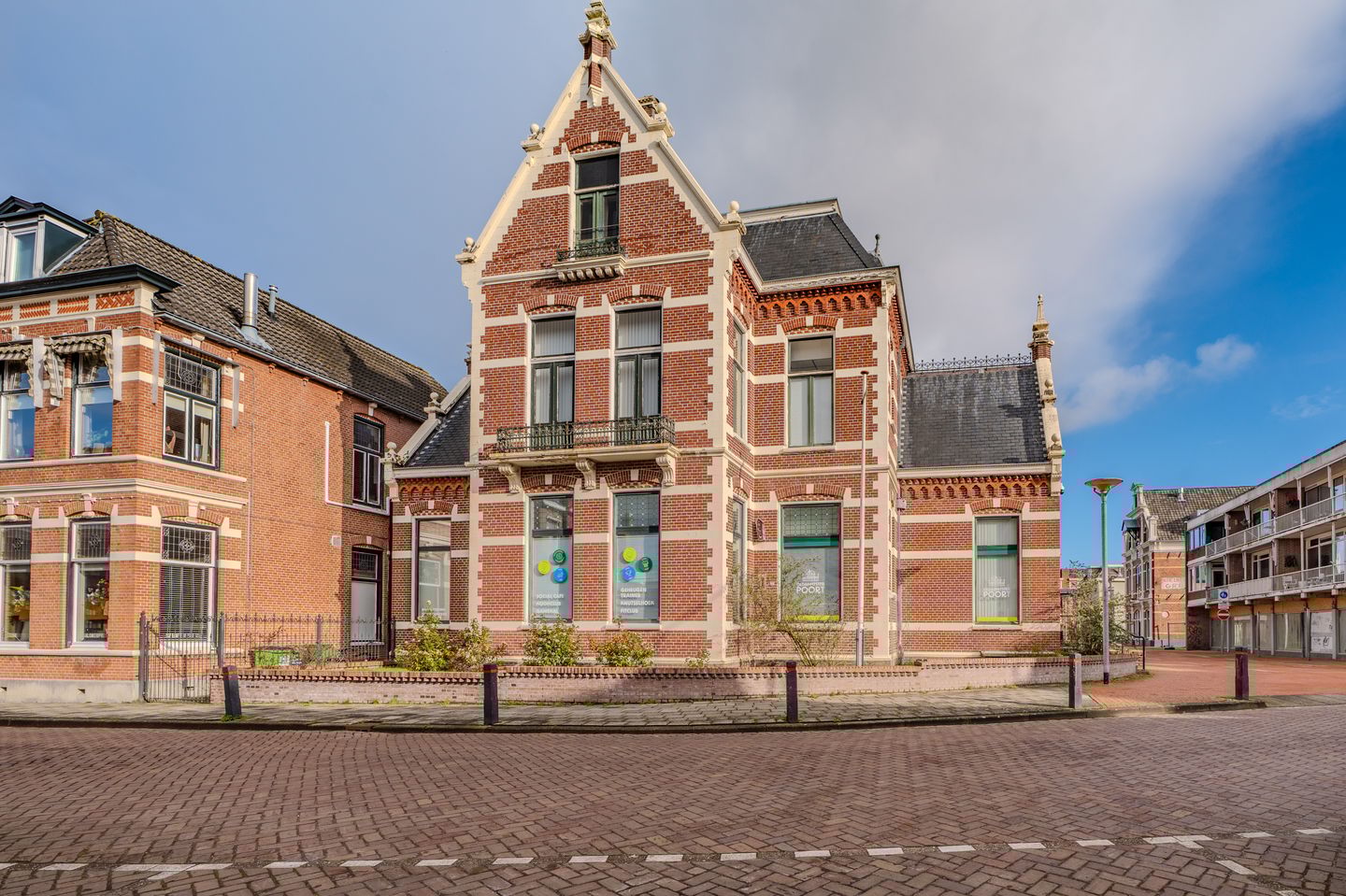 Bekijk foto 1 van Poortstraat 23