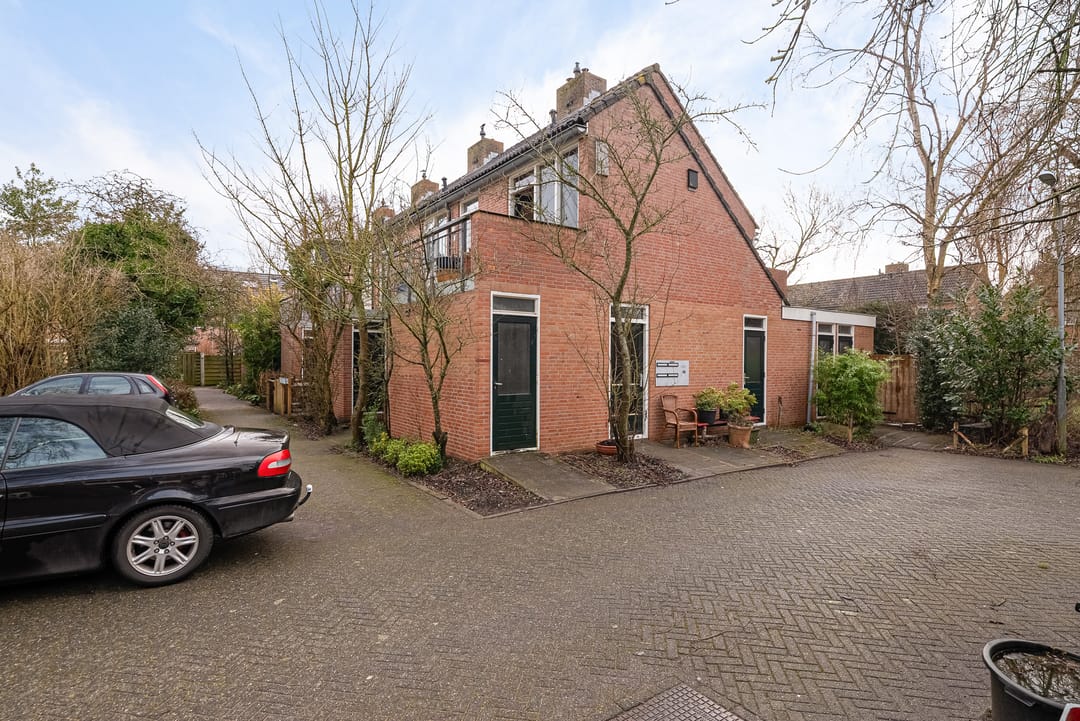 Photo 2 of Meester van Hoornweg 8-A