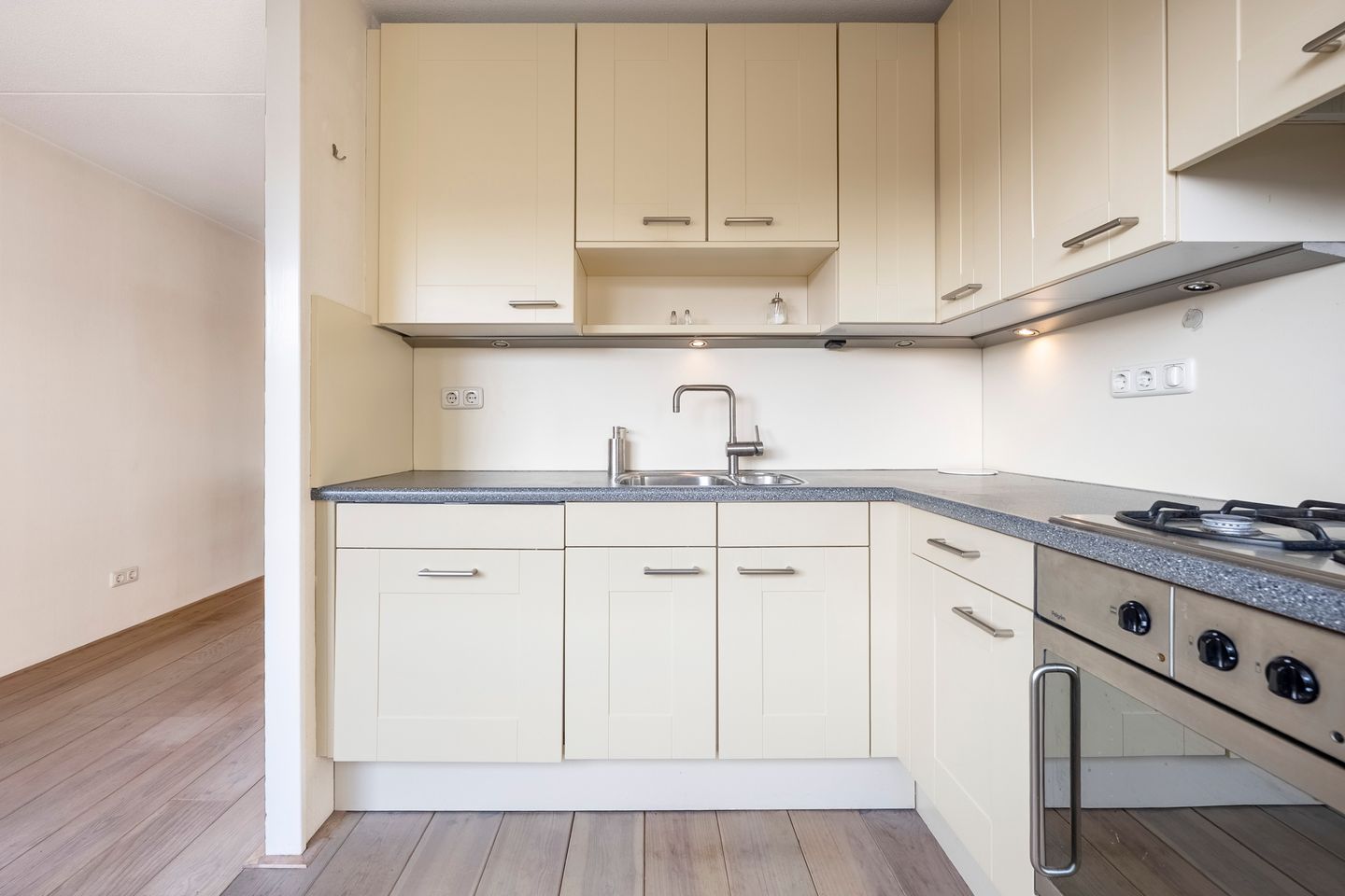 Foto 19 van Raadhuisstraat 11-F