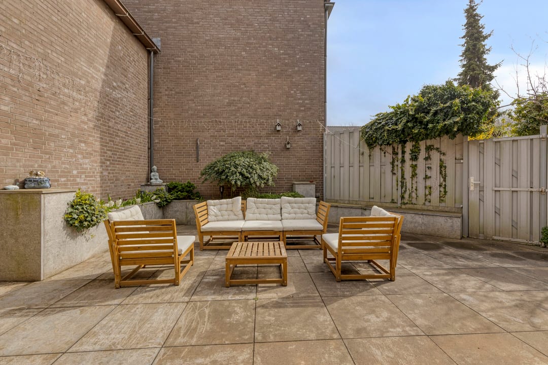Spacious corner ground-floor apartment with sunny garden in Zoetermeer — 15