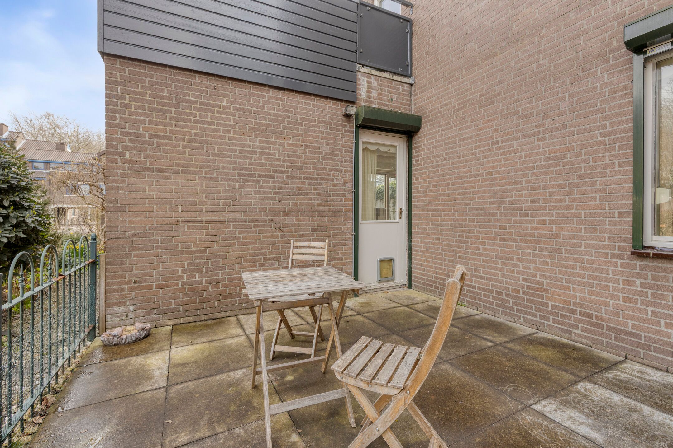 Spacious corner ground-floor apartment with sunny garden in Zoetermeer — 26