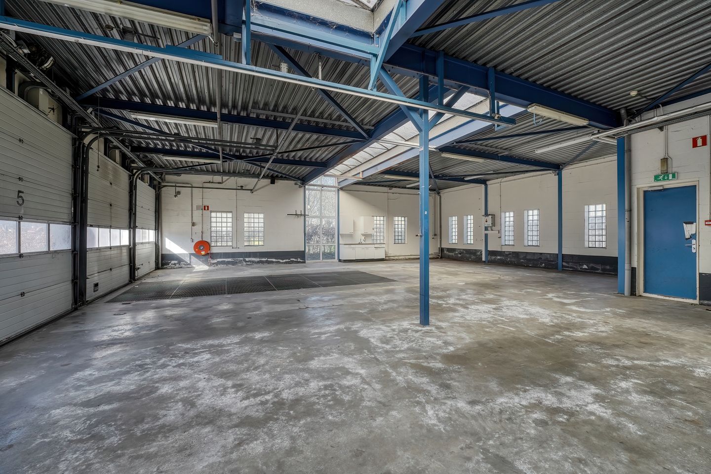 Bekijk foto 3 van Pesthuislaan 8