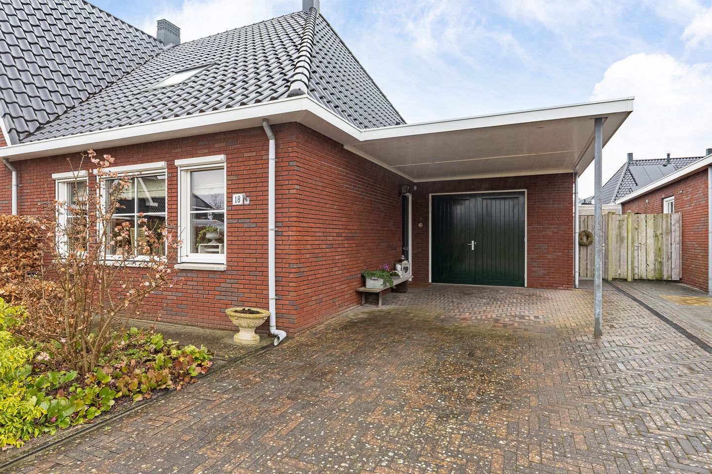 Foto 10 van Brigade 18