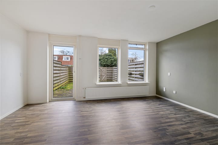 Photo 2 of Sickingastate 37