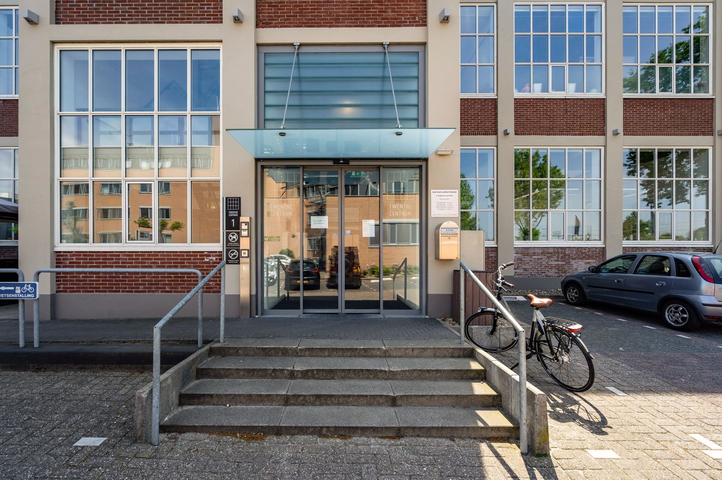 Bekijk foto 4 van Twenthe-plein 1-3