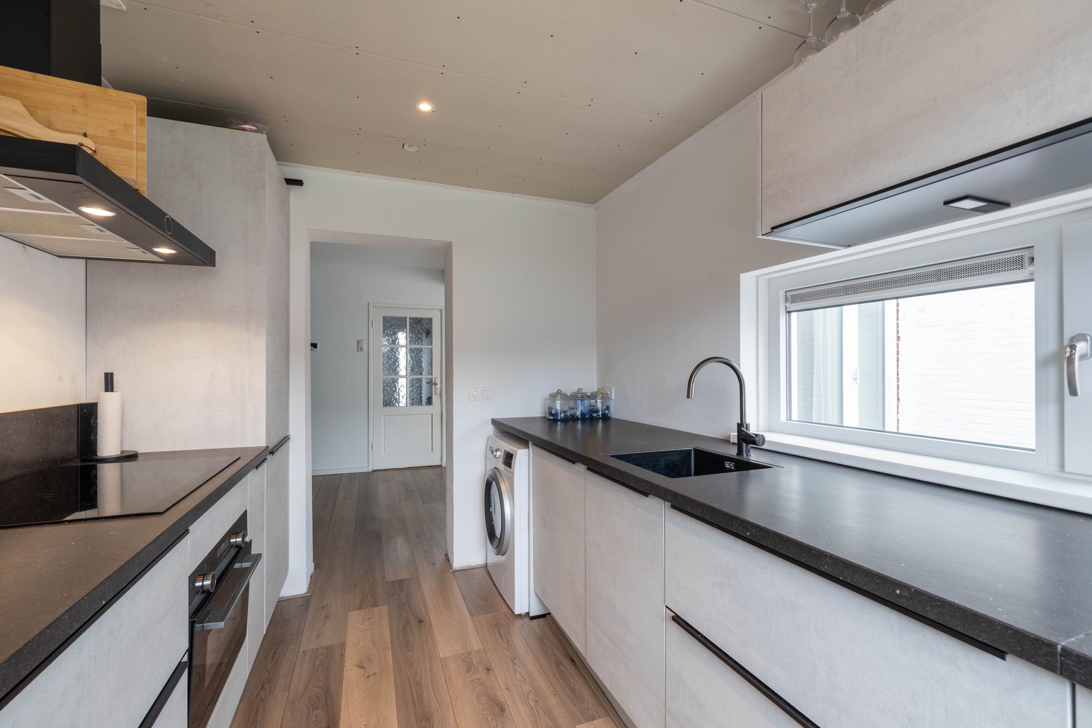 Photo 9 of Jan Tooropstraat 92