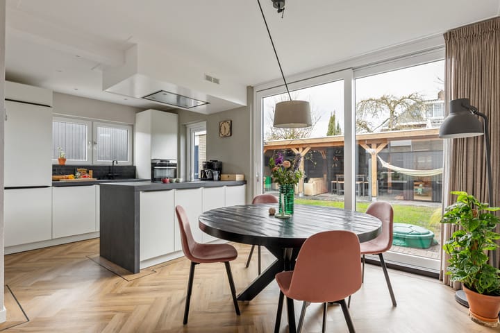 Foto 2 van Trompstraat 7