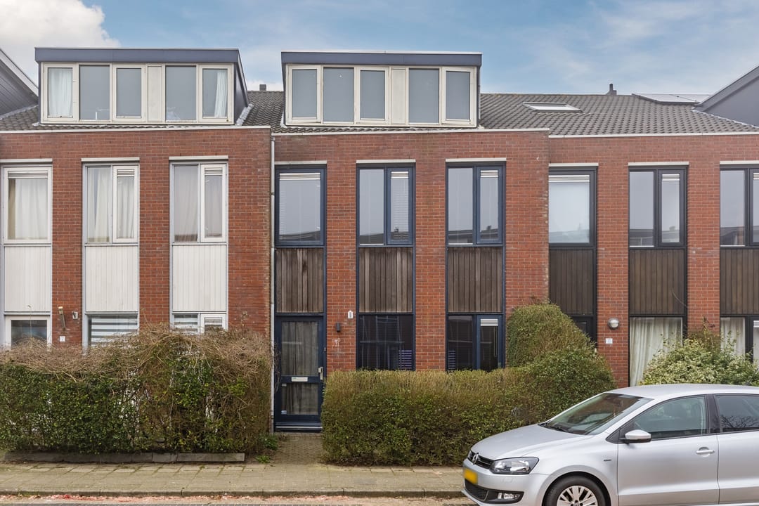 Photo 1 of Claude Debussystraat 9